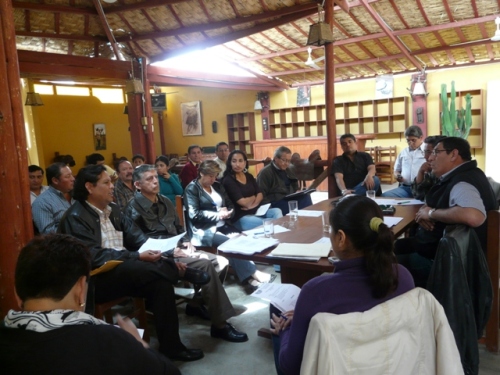 El Pleno del Comité Ejecutivo Regional, los secretarios generales provinciales se reúnen en Chilca, Cañete